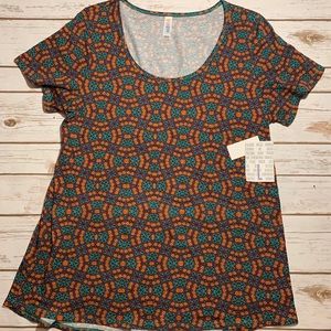 NWT LuLaRoe Classic Tee Size L